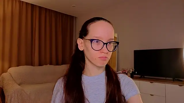 Snapshot of BettyBrowni chatting on 04.05.26 BettyBrowni online show from 04.05.26