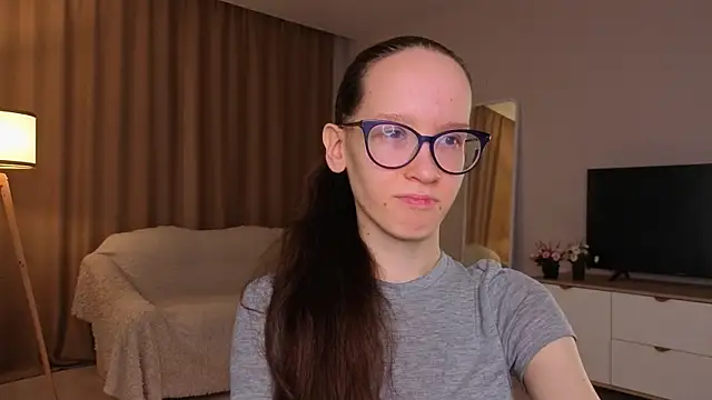 Snapshot of BettyBrowni chatting on 04.09.26 BettyBrowni online show from 04.09.26