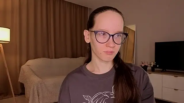 Snapshot of BettyBrowni chatting on 04.11.26 BettyBrowni online show from 04.11.26