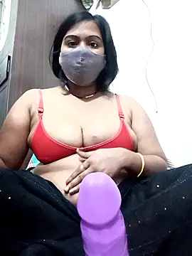 Snapshot of nitasahu chatting on 11.30.25 nitasahu online show from 11.30.25