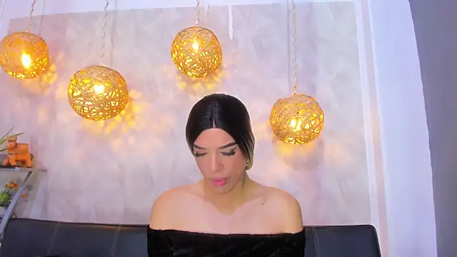 victoria aleia  online show from 01.31.25