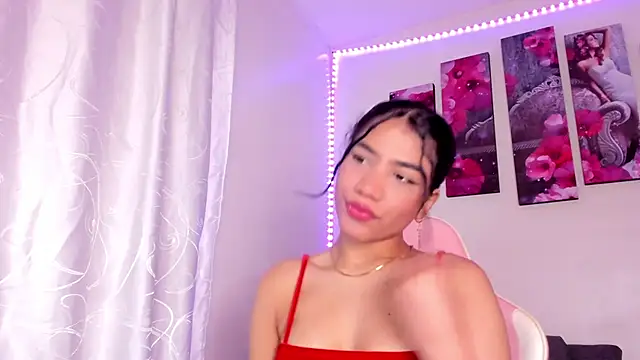 Alissarhys26 online show from 03.14.25