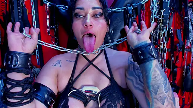 sadistic aradia online show from 02.13.25