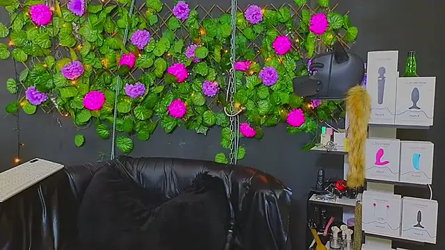 Sweett Mollyy online show from 07.07.26