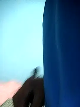 Snapshot of Leonul chatting on 12.04.24 Leonul online show from 12.04.24