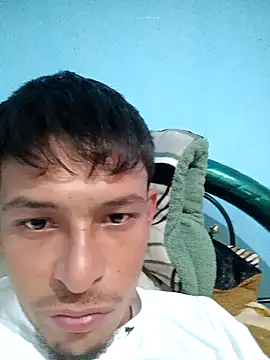 Snapshot of Leonul chatting on 02.14.26 Leonul online show from 02.14.26