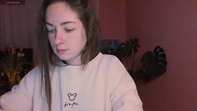 Snapshot of cClandesTina chatting on 03.12.25 cClandesTina online show from 03.12.25