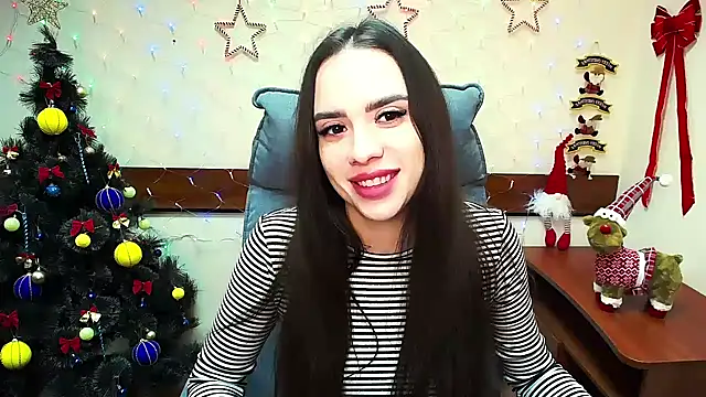 Snapshot of _your_fantasy_girl chatting on 12.21.24 your fantasy girl online show from 12.21.24