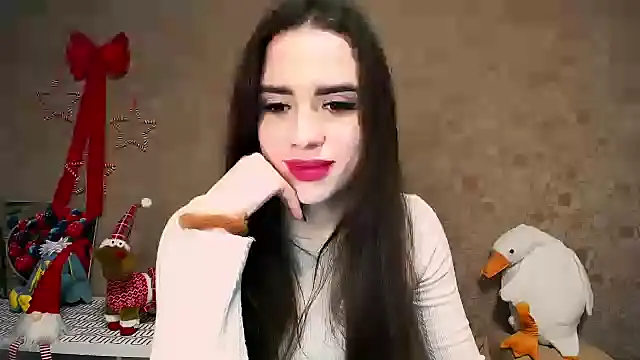 Snapshot of _your_fantasy_girl chatting on 12.29.24 your fantasy girl online show from 12.29.24