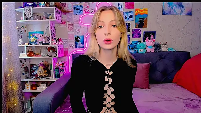 Snapshot of Maria_Hunt chatting on 02.27.25 Maria Hunt online show from 02.27.25