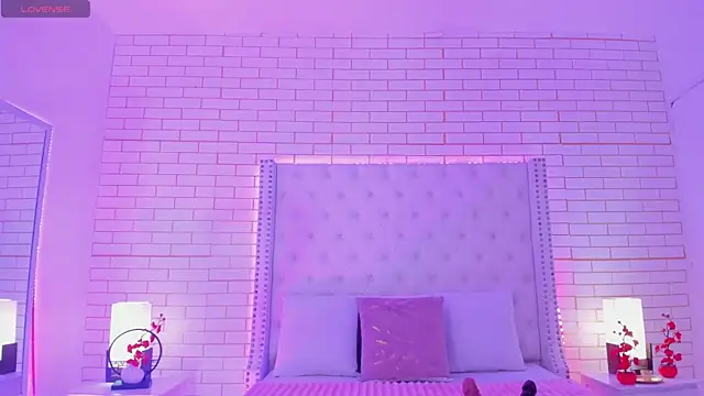 Coco Balenciaga  online show from 04.04.26