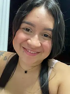 Pretty Isadora online show from 01.09.25