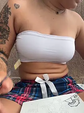 Pretty Isadora online show from 03.03.26