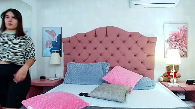 ThyaraJhons online show from 01.15.26