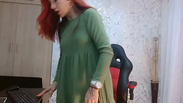 Samantabrown  online show from 02.25.25