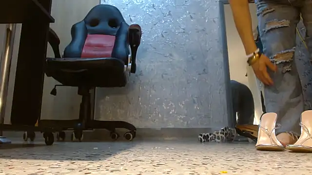 Samantabrown  online show from 03.26.26