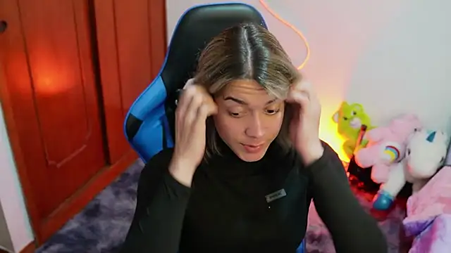 tay ler3 online show from 01.20.25