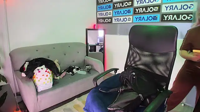 Snapshot of Amy_hoy69 chatting on 09.19.25 Amy hoy69 online show from 09.19.25