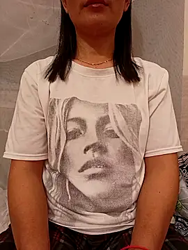 Snapshot of Asian_girl13 chatting on 03.08.26 Asian girl13 online show from 03.08.26