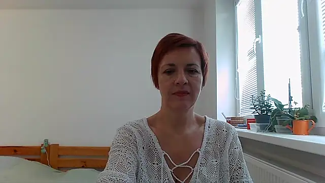 LoraLoraMay online show from 10.12.25