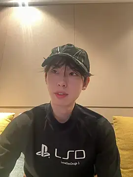 Snapshot of 1a1a1alll chatting on 02.24.25 1a1a1alll online show from 02.24.25