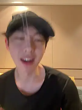 Snapshot of 1a1a1alll chatting on 03.20.25 1a1a1alll online show from 03.20.25