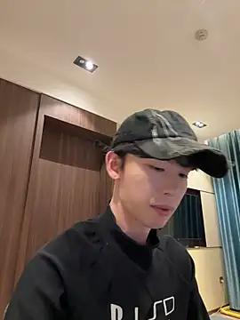 Snapshot of 1a1a1alll chatting on 09.22.25 1a1a1alll online show from 09.22.25