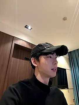 Snapshot of 1a1a1alll chatting on 10.20.25 1a1a1alll online show from 10.20.25