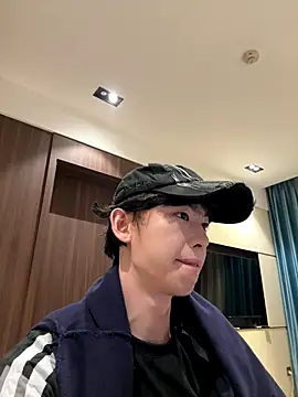 Snapshot of 1a1a1alll chatting on 10.28.25 1a1a1alll online show from 10.28.25