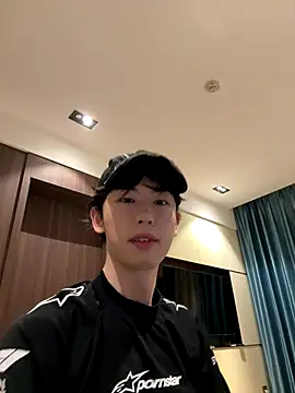 Snapshot of 1a1a1alll chatting on 11.04.25 1a1a1alll online show from 11.04.25