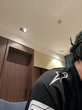 Snapshot of 1a1a1alll chatting on 11.23.25 1a1a1alll online show from 11.23.25