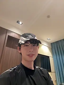 Snapshot of 1a1a1alll chatting on 02.20.26 1a1a1alll online show from 02.20.26