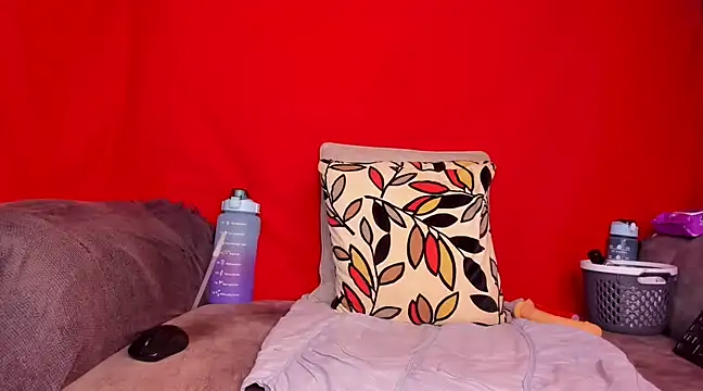   Squirts   online show from 01.30.25