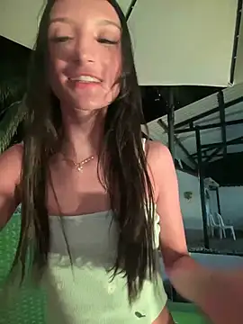 Snapshot of loly-yandere chatting on 02.01.25 loly-yandere online show from 02.01.25