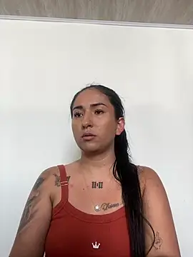 Snapshot of luna_asss chatting on 01.21.25 luna asss online show from 01.21.25