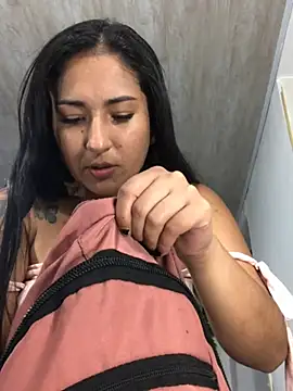 Snapshot of luna_asss chatting on 01.24.25 luna asss online show from 01.24.25