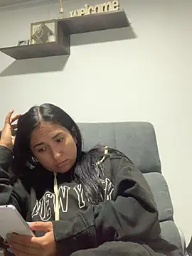 Snapshot of luna_asss chatting on 02.13.25 luna asss online show from 02.13.25