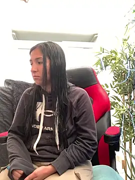 Snapshot of luna_asss chatting on 03.04.25 luna asss online show from 03.04.25