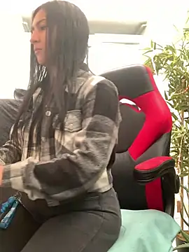 Snapshot of luna_asss chatting on 03.05.25 luna asss online show from 03.05.25