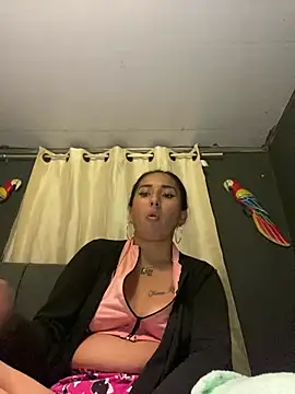 Snapshot of luna_asss chatting on 06.25.26 luna asss online show from 06.25.26