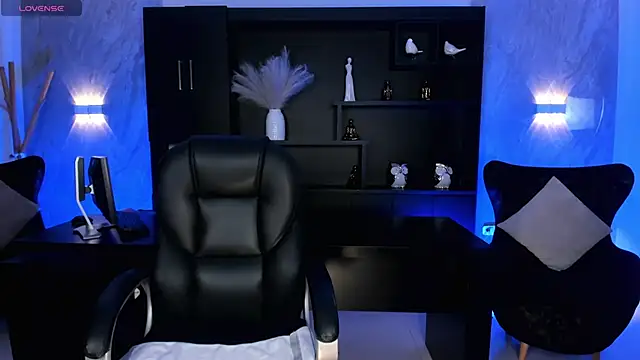 Snapshot of SamanthaKlein_ chatting on 01.10.25 SamanthaKlein online show from 01.10.25