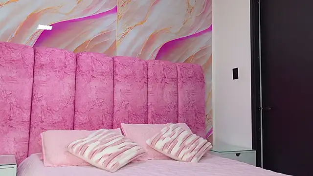 kendal rossi online show from 03.21.26