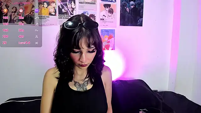 Naomi-Haruno online show from 10.30.25