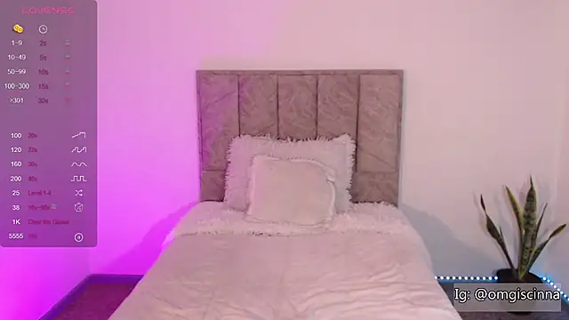 Snapshot of _CINAMON_13_ chatting on 01.24.25 CINAMON 13 online show from 01.24.25