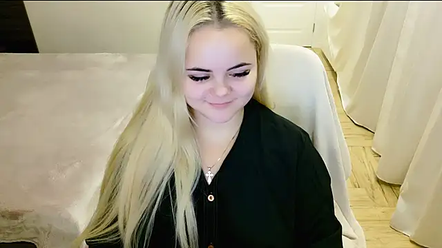 lovely-eyes online show from 01.11.25