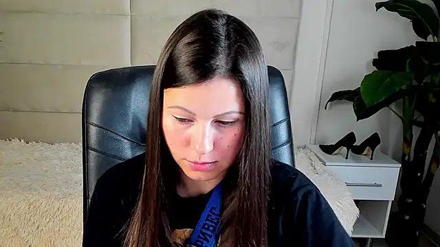 Dana  dom online show from 10.18.25