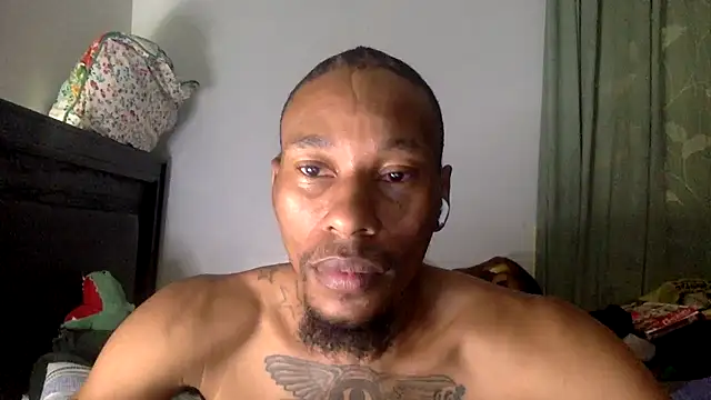 KingDerRico online show from 10.28.25