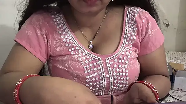 Snapshot of Gulaboo_bhabi chatting on 02.03.25 Gulaboo bhabi online show from 02.03.25