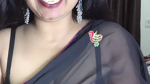 Snapshot of Gulaboo_bhabi chatting on 02.06.25 Gulaboo bhabi online show from 02.06.25