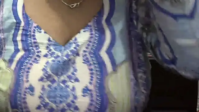 Snapshot of Gulaboo_bhabi chatting on 02.13.25 Gulaboo bhabi online show from 02.13.25